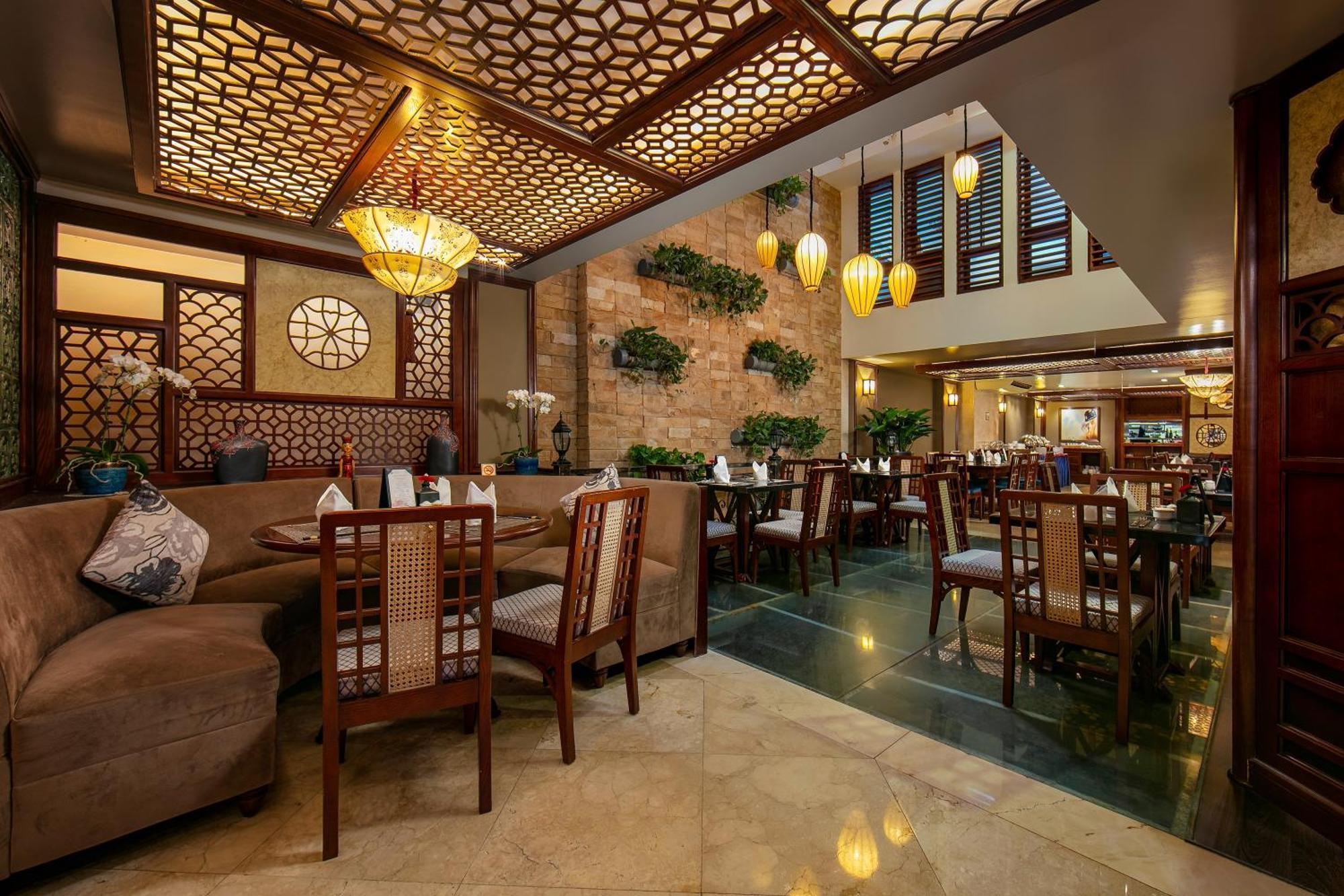Oriental Suites Hotel & Spa Ханой Екстериор снимка